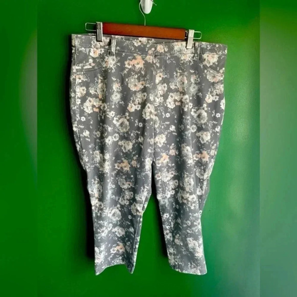 Faded Glory Pants - Floral Jeggings Size XXL EUC!‎